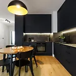 Mlode Miasto Doki Apartments By Happystay