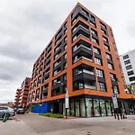 Mlode Miasto Doki Apartments By Happystay